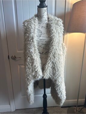 Faux Fur Open Front Vest - Cream